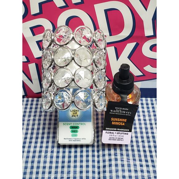 BBW Clear Gems Nightlight Adjustable Wallflowers Scent Control Plug In w. Refill - Picture 1 of 2